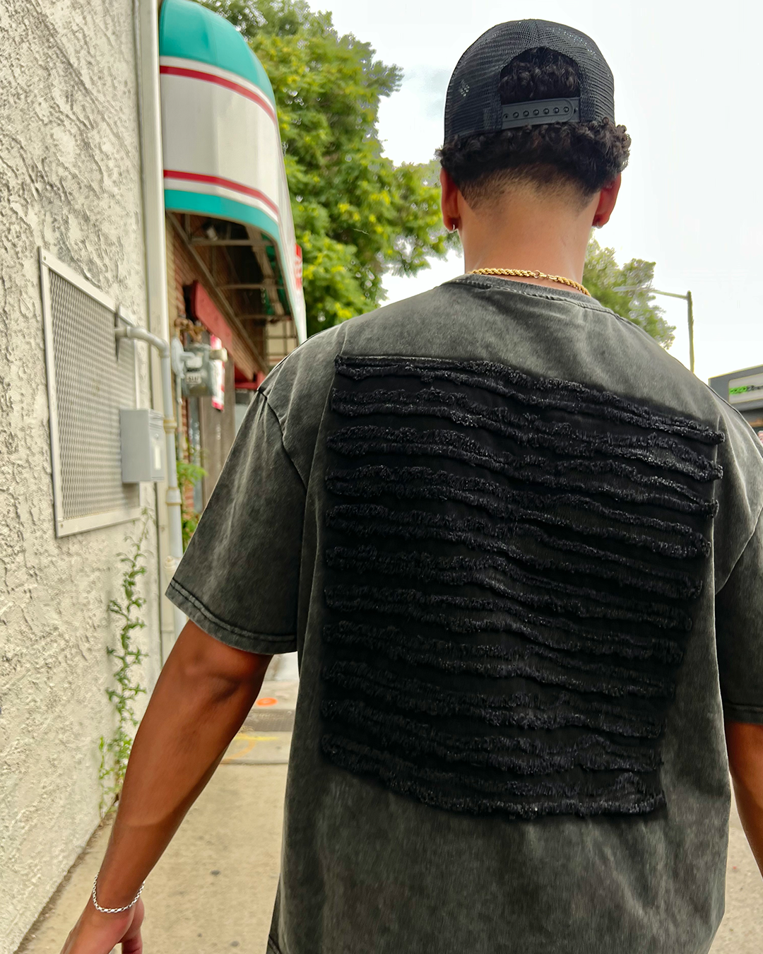 DECONSTRUCTED TEE