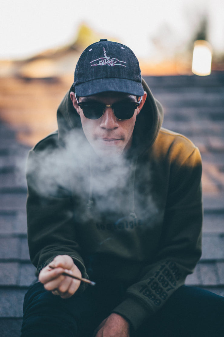 NOSTALGIA HOODED PULLOVER (OLIVE)
