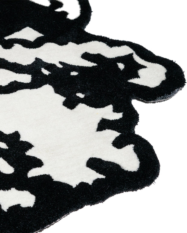 [SHROUD RUG]